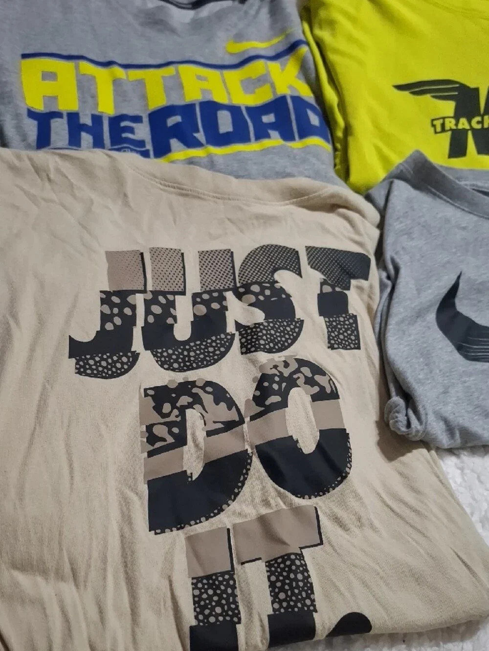 Nike Gray Short Sleeve Tee with Black 'Just Do It' Swoosh